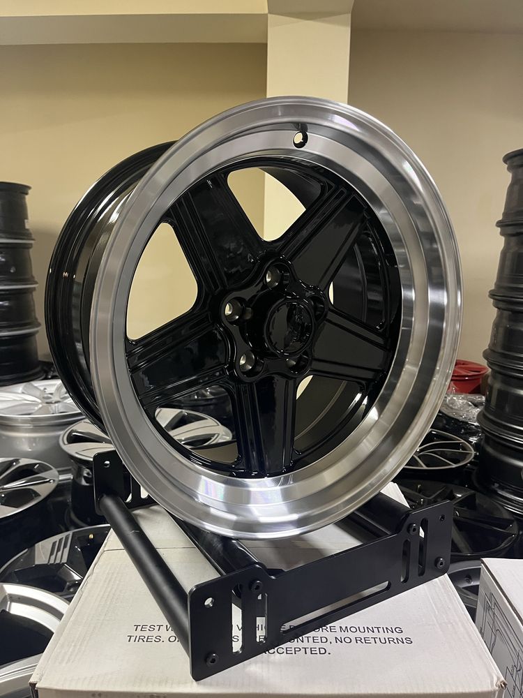 Jantes 17” 5x112 Novas Estilo Penta AMG Mercedes Classico w115 w123